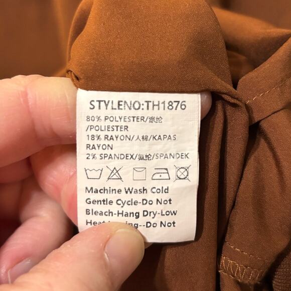 Love, Bonito Brown V Neck Layering Shift Dress w/ Patch Pockets 4 - Picture 4 of 5